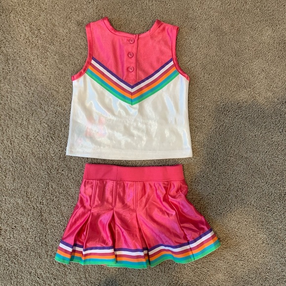 Cheerleading outfit for 18 month old - Picture 2 of 3